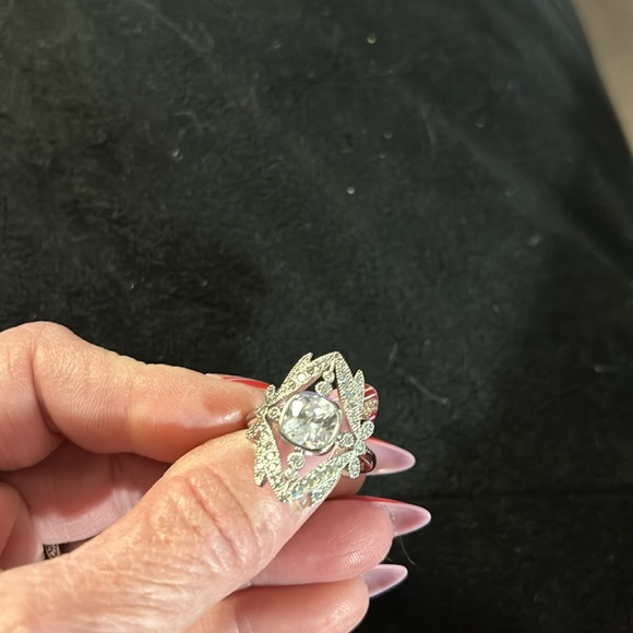 Ring - Picture 5 of 6